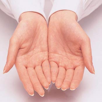 علت تورم انگشتان دست چیست؟