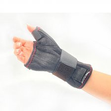 مچ شست بند آتل دار دو طرفه پلیش آدور ADOR 210150 - تک سایز - رنگ مشکی مچ شست بند آتل دار دو طرفه پلیش آدور ADOR 210150 - تک سایز - رنگ مشکی