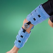 زانوبندکنترلر اپو مدل OppO 4039 - بریس مدرج زانو 46 سانت - تک سایز زانوبندکنترلر اپو مدل OppO 4039 - بریس مدرج زانو 46 سانت - تک سایز